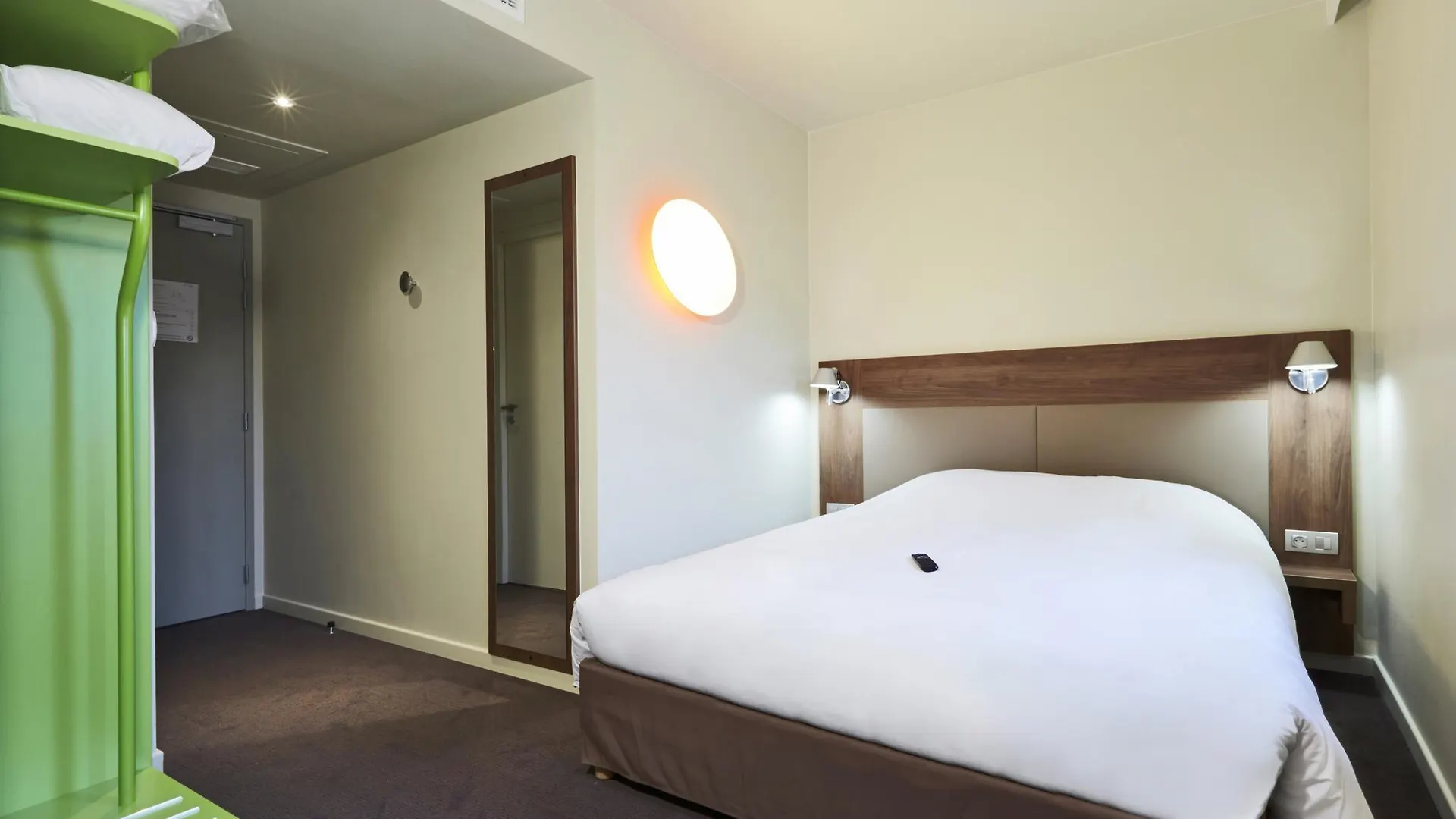 Campanile Lyon Centre - Gare Perrache - Confluence Otel 3*,  Fransa